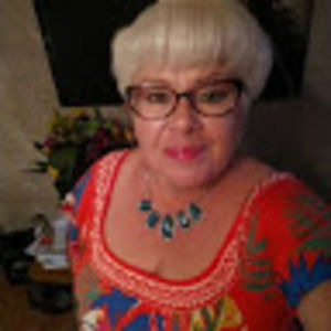 Meet your Posher, Nury